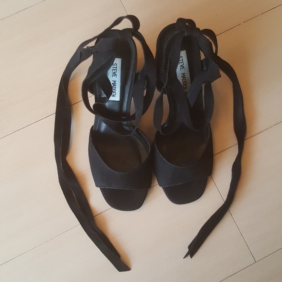 Steve Madden Christey Black Suede Lace-Up Heels - Picture 2 of 3